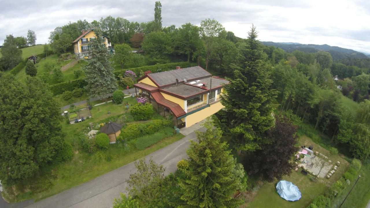 Appartamento Haus Renarth - Michaela Pro Kitzeck im Sausal Esterno foto
